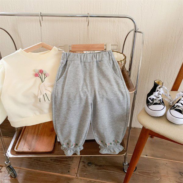 Children's casual pants Spring and Autumn Korean version Girls' embroidered leggings Baby retro pants 